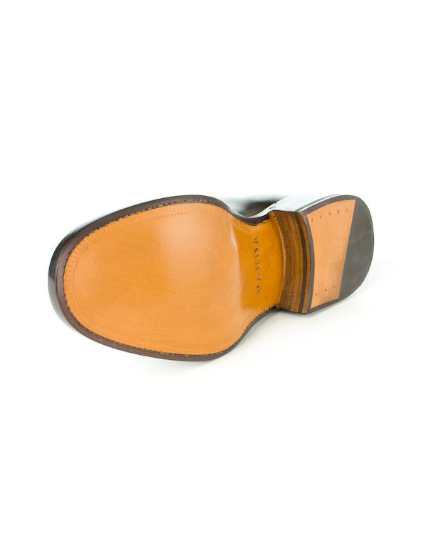 MV823